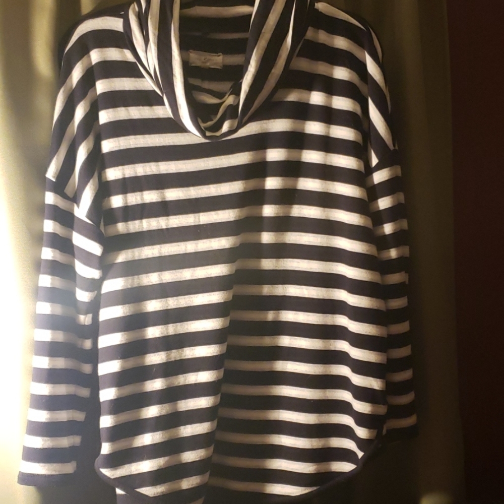 Loft Lou & Grey shirt